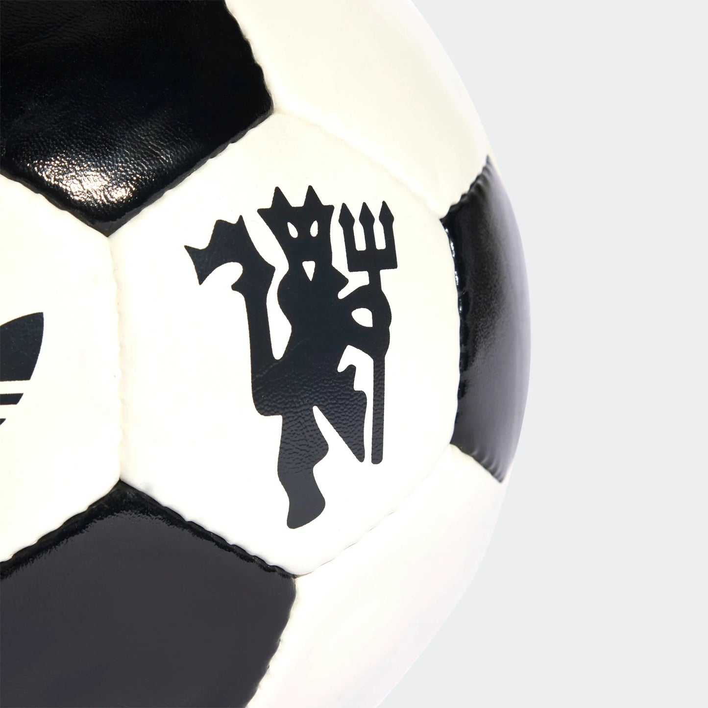 adidas Manchester United Club Trefoil Ball Balls   - Third Coast Soccer