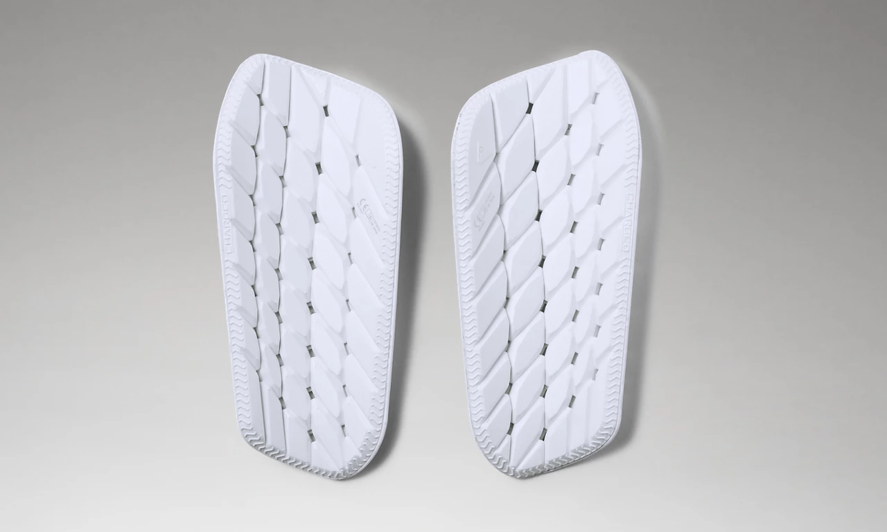 Under Armour Flex Pro Shinguard - White/Grey Adult Shinguards White/Grey Medium - Third Coast Soccer